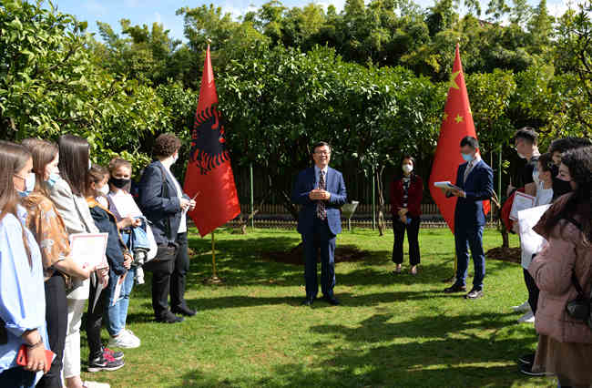 Ambasadori Zhou Ding