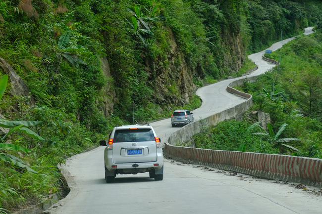 Rruga automobilistike Motuo/ VCG
