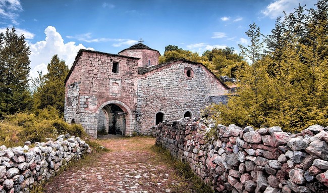 Ndërtesë karakteristike (Albinfo)