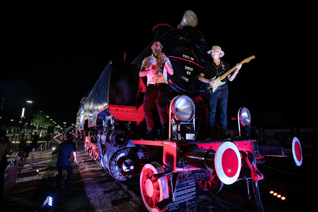 Performance artistike mbi Lokomotiven