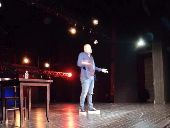 Mustafa Nano ne skene - Foto Facebook Teatri eksperimental