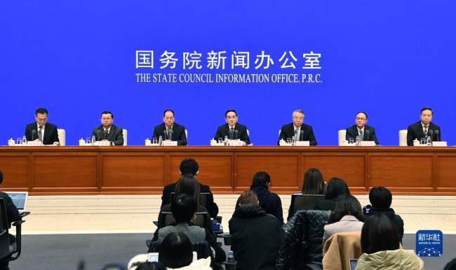 Konferencë shtypi për publikimin e librit të bardhë(Xinhua)