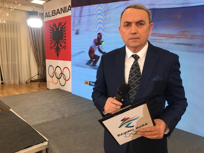 Dëfrim Methasani prezantues i galasë për Lojërat Olimpike Dimërore Pekin 2022 (Facebook)