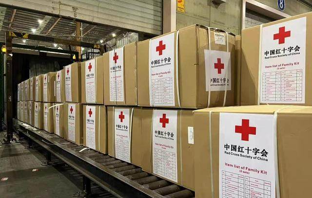 Dërgesa e parë e ndihmave humnitare kineze ka mbërritur në Ukrainë përmes Rumanisë/ foto nga Kryqi i Kuq i Kinës