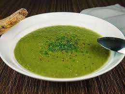 Supe kremoze me bizele dhe spinaq/Shijejete.com Supe kremoze me bizele dhe spinaq/Shijejete.com