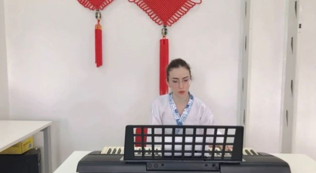 Katarina Jovičić je osvojila nagradu za najbolje izvođenje talenta na ovogodišnjem takmičenju iz poznavanja kineskog jezika
