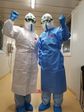 Kuracistoj en la hospitalo Xiaotangshan