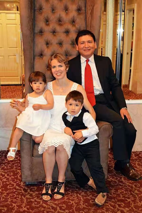 La familio de Edgar Perez