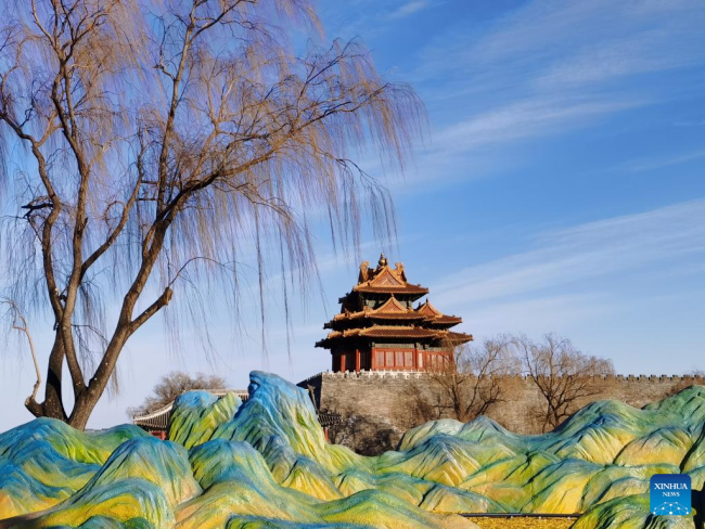Ένας πυργίσκος του Μουσείου του Παλατιού στο Πεκίνο, πρωτεύουσα της Κίνας, 3 Φεβρουαρίου 2022. (Xinhua/Ding Hongfa)