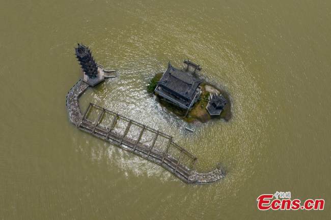 Η στάθμη του νερού της λίμνης Πογιάνγκ, της μεγαλύτερης λίμνης γλυκού νερού στην Κίνα, συνεχίζει να ανεβαίνει λόγω των έντονων βροχοπτώσεων. (Φωτογραφία: China News Service)