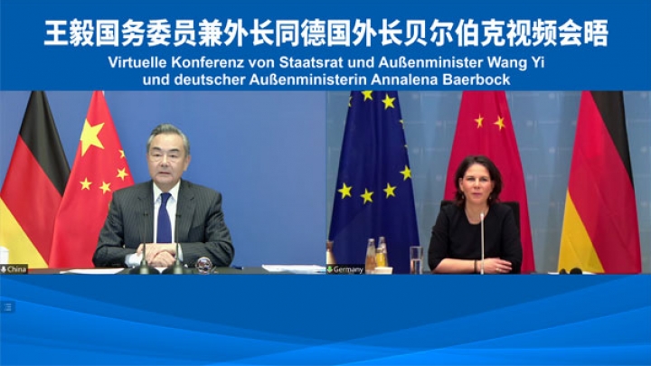Videotreffen zwischen Wang Yi und der deutschen Außenministerin Annalena Baerbock