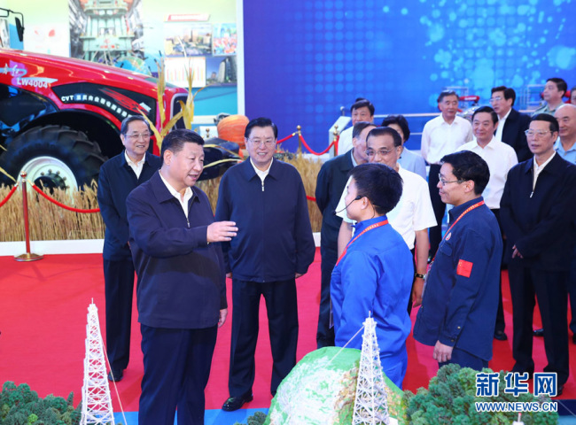 Xi Jinping visita Exposição "Os 5 anos de mudanças da China"