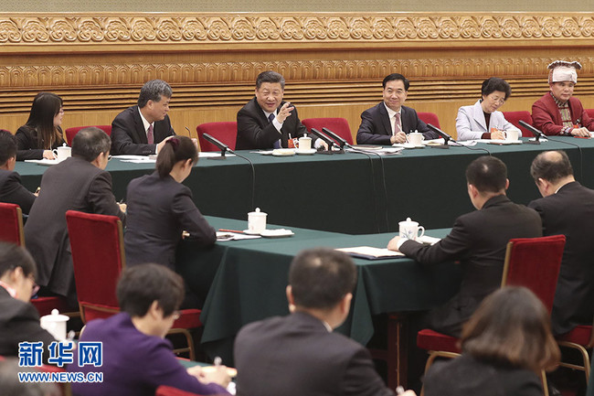 Xi Jinping delibera relatório de trabalho do governo com os delegados de Guangdong