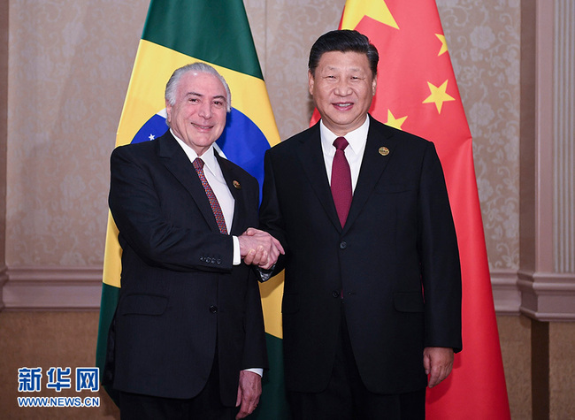 Xi Jinping se reúne com seu colega brasileiro