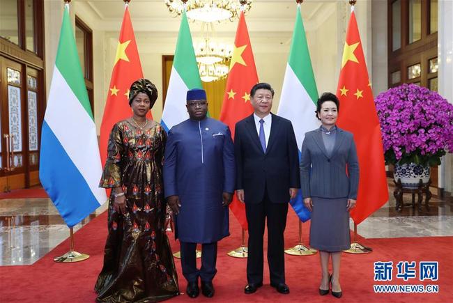 Xi Jinping conversa com presidente de Serra Leoa