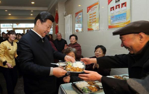 Xi Jinping atento aos idosos