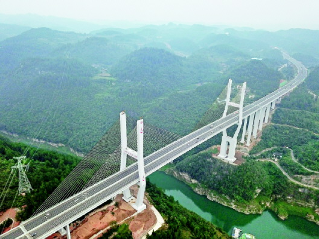 Ponte Nanmudu no rio Wujiang, a ponte mais larga no rio