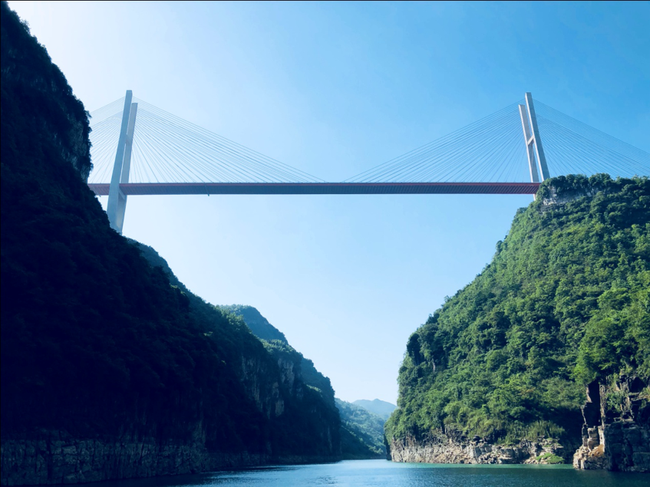 Ponte Liuguanghe na autoestrada Xifeng-Qianxi