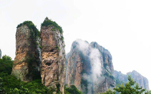 Munţii Yandang şi Taimu