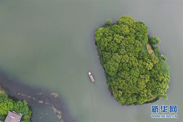 Lacul pitoresc Shanghu din Jiangsu