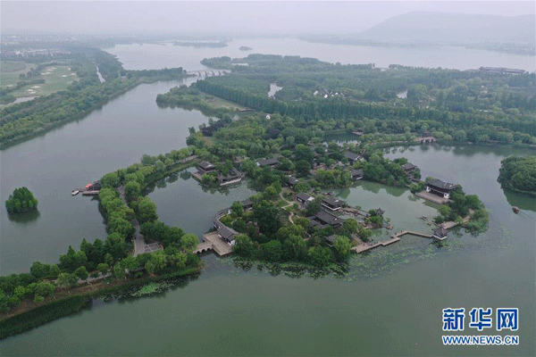Lacul pitoresc Shanghu din Jiangsu