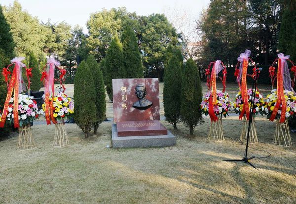 Povestea Dr. Bucur Clejan şi a celor două soţii Povestea Dr. Bucur Clejan şi a celor două soţii