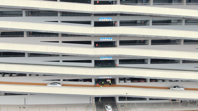 Parcarea cu 15 etaje