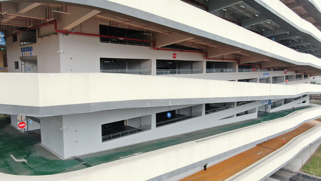 Parcarea cu 15 etaje