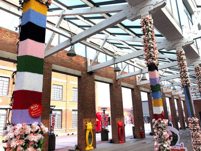 Shanghai – Scaune ”îmbrăcate” în materiale tricotate