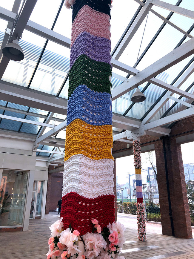 Shanghai – Scaune ”îmbrăcate” în materiale tricotate