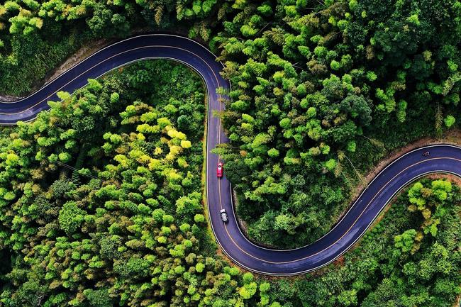 Peisaje splendide de-a lungul autostrăzilor din China