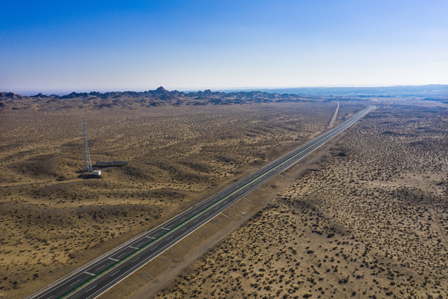 Peisaje splendide de-a lungul autostrăzilor din China