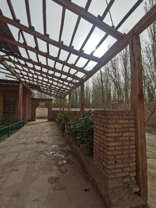 Tahirjan Tohti, un iubitor de flori și aspirant la un viitor frumos