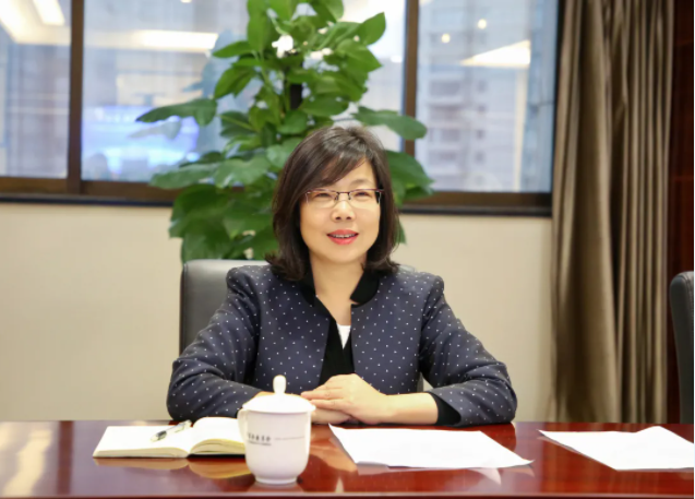 Directorul adjunct al Biroului Municipal de Comerț din Ningbo, Han Jun