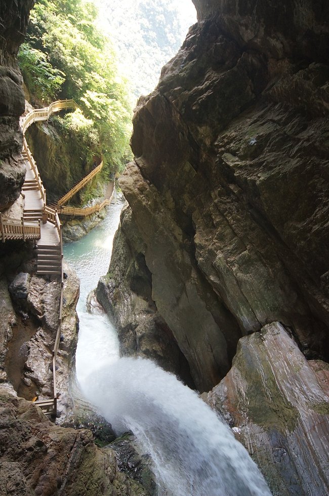 Frumusețea Shennongjia, mai mult decât un mit