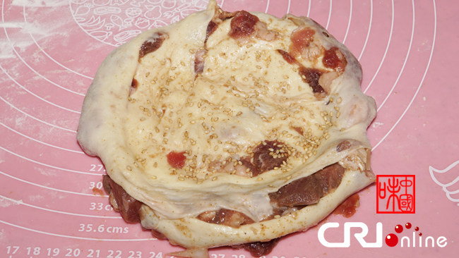 Naan cu umplutură de carne (Rounang) Naan cu umplutură de carne (Rounang)