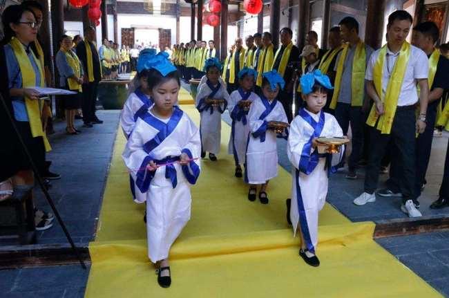 Templul lui Confucius: turism și explorarea moștenirii lăsată de marele filosof antic