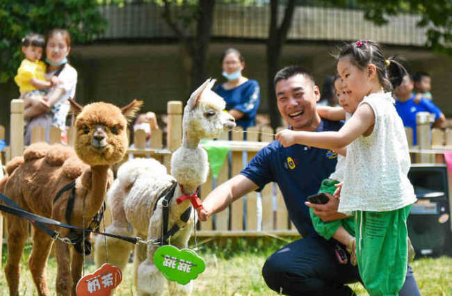 Proslava Dana dece širom Kine