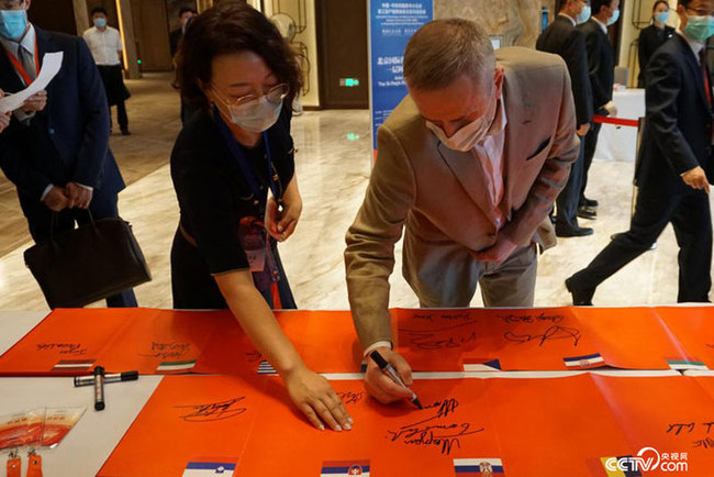 图片默认标题_fororder_cie06173