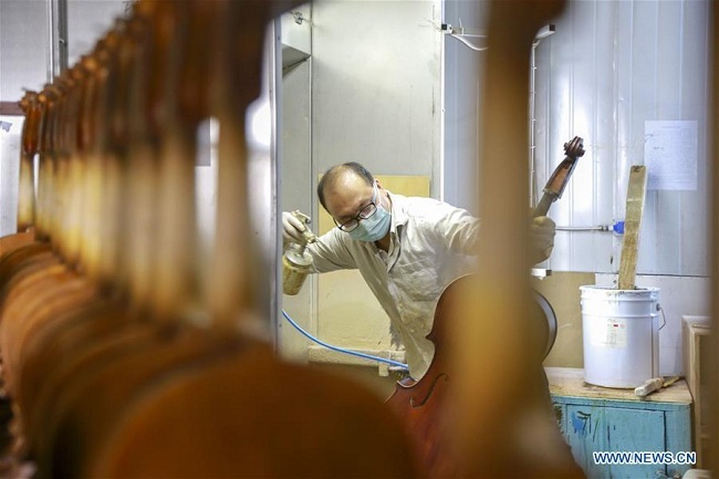 Kineski gradić poznat po izradi gudačkih instrumenata